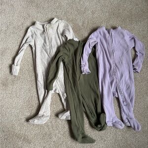 Bundle of 3 Old Navy Ribbed 2-way Zipper Footies Size 0-3M